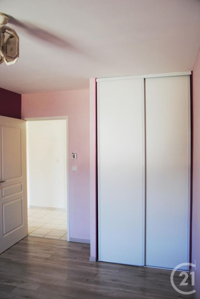 Appartement F3 &agrave; louer - 3 pi&egrave;ces - 67,28 m2 - St Christophe Vallon - 12 - MIDI-PYRENEES