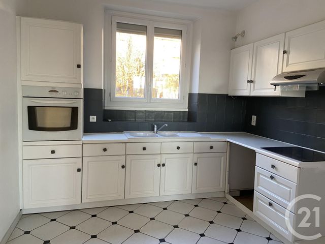 Appartement T4 &agrave; louer - 4 pi&egrave;ces - 88 m2 - Rodez - 12 - MIDI-PYRENEES