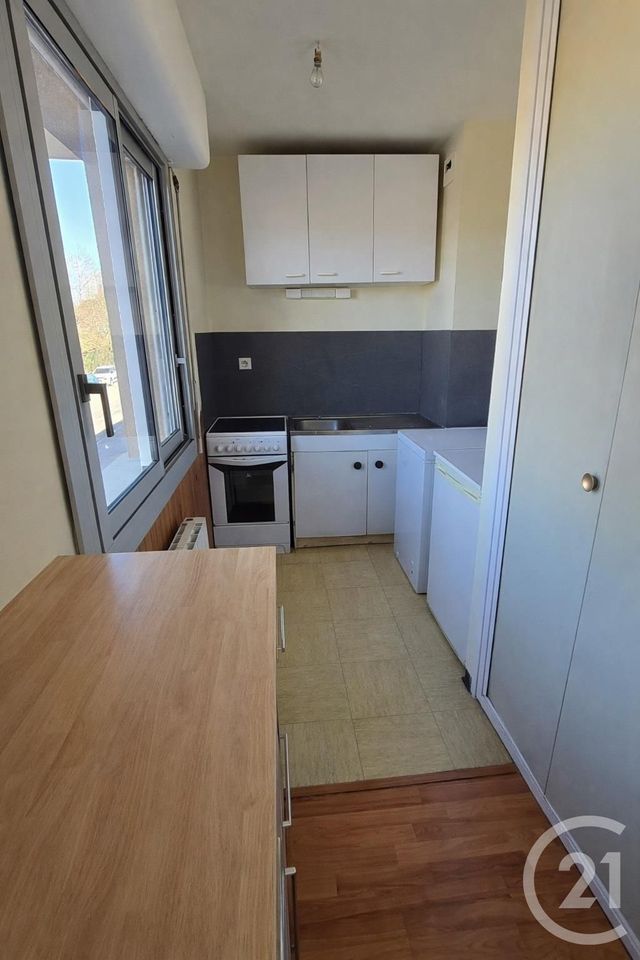 Appartement &agrave; louer - 2 pi&egrave;ces - 31,04 m2 - Rodez - 12 - MIDI-PYRENEES