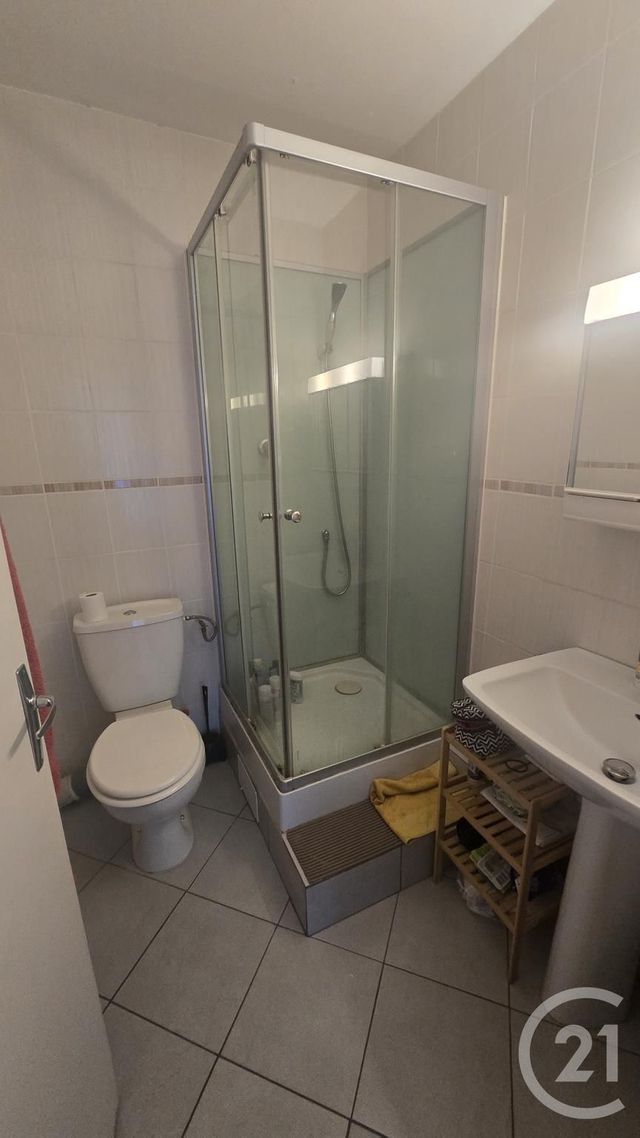 Appartement &agrave; louer - 2 pi&egrave;ces - 31,04 m2 - Rodez - 12 - MIDI-PYRENEES