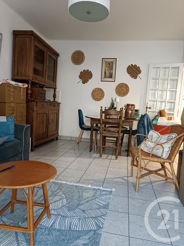 Appartement F2 &agrave; louer - 2 pi&egrave;ces - 43,89 m2 - Rodez - 12 - MIDI-PYRENEES