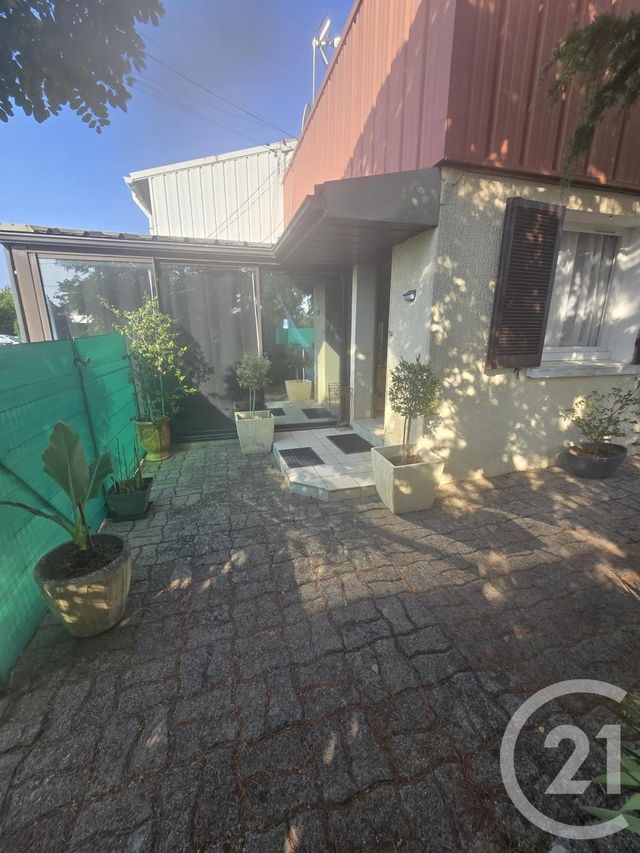 Appartement F2 &agrave; louer - 2 pi&egrave;ces - 62,50 m2 - Rodez - 12 - MIDI-PYRENEES