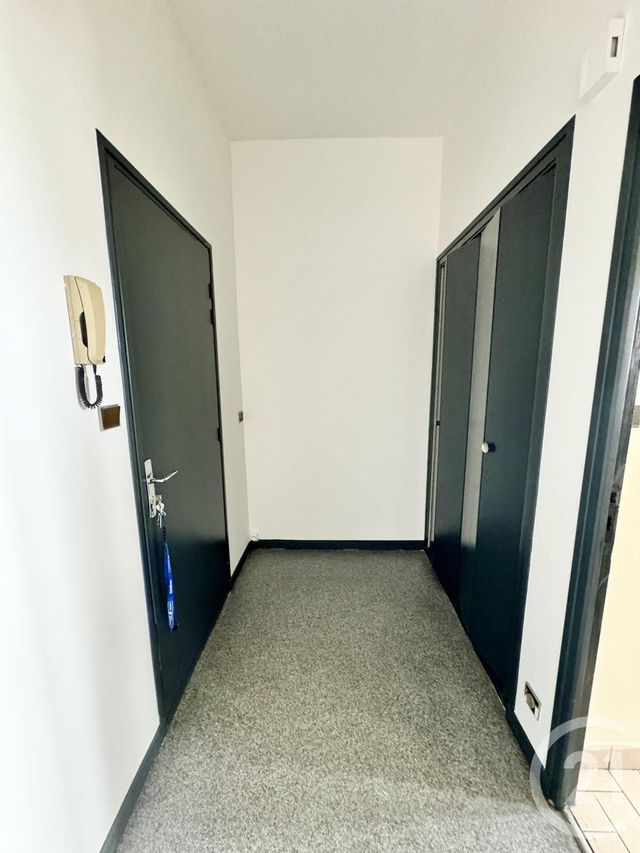 Appartement T2 &agrave; louer - 2 pi&egrave;ces - 41,29 m2 - Baraqueville - 12 - MIDI-PYRENEES