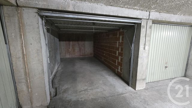 parking - RODEZ - 12