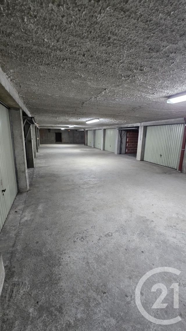 Parking &agrave; louer - 14 m2 - Rodez - 12 - MIDI-PYRENEES