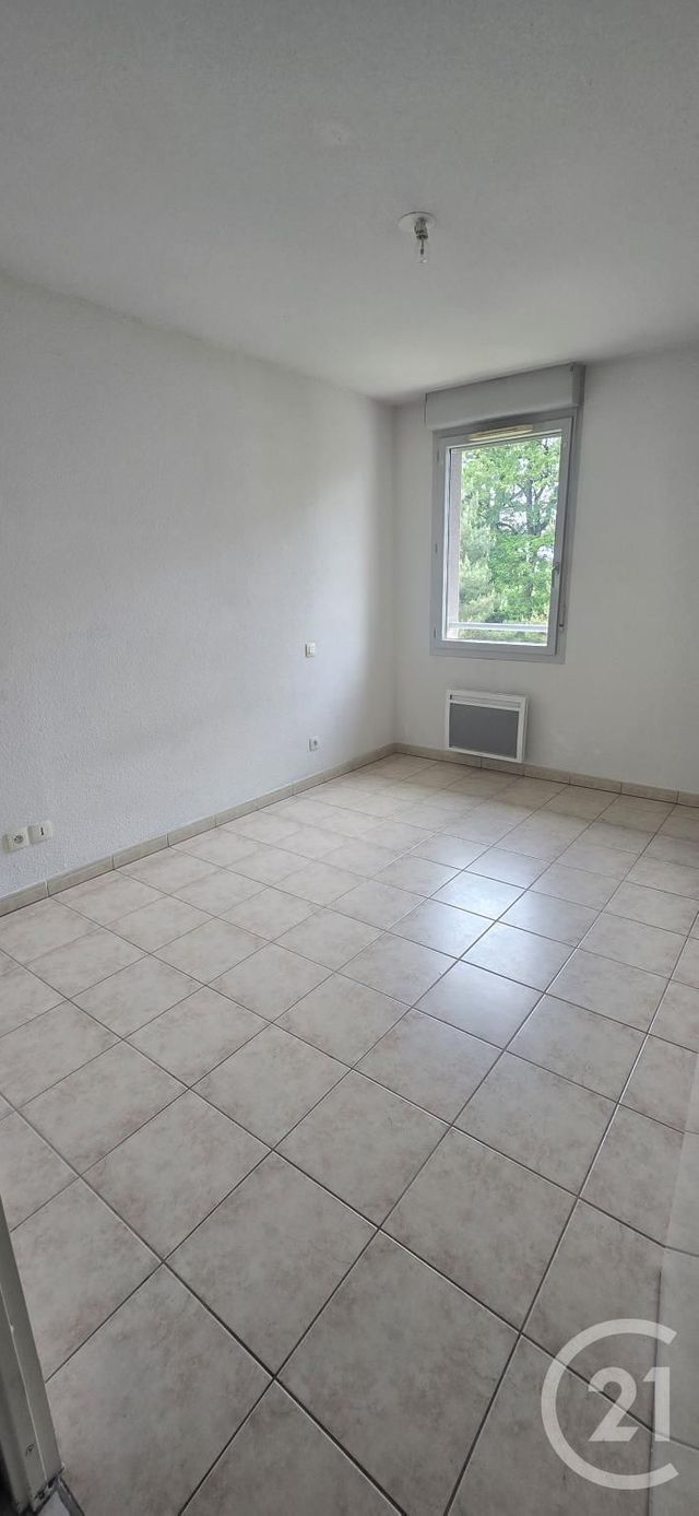Appartement F2 &agrave; louer - 2 pi&egrave;ces - 45,36 m2 - Rodez - 12 - MIDI-PYRENEES