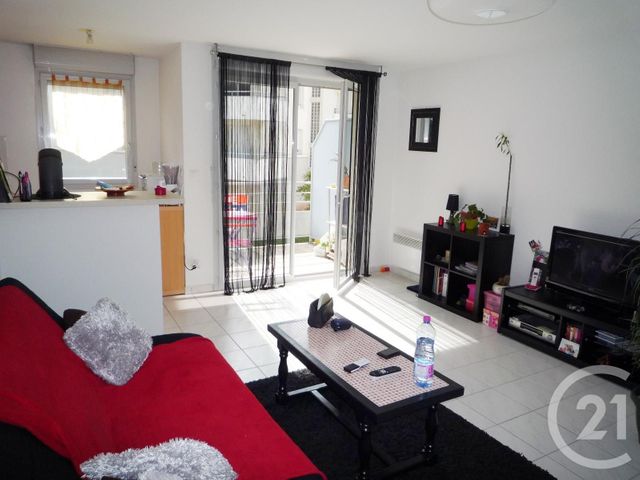 Appartement F2 &agrave; louer - 2 pi&egrave;ces - 45,36 m2 - Rodez - 12 - MIDI-PYRENEES