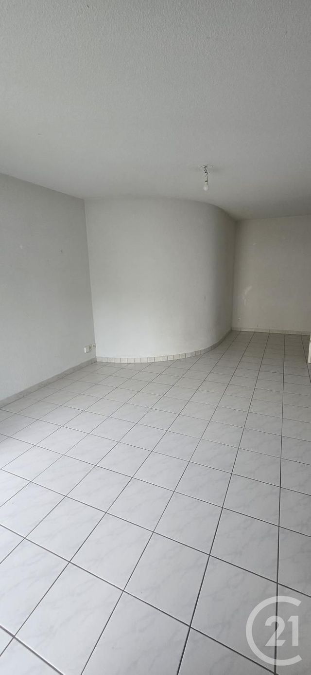 Appartement F2 &agrave; louer - 2 pi&egrave;ces - 45,36 m2 - Rodez - 12 - MIDI-PYRENEES