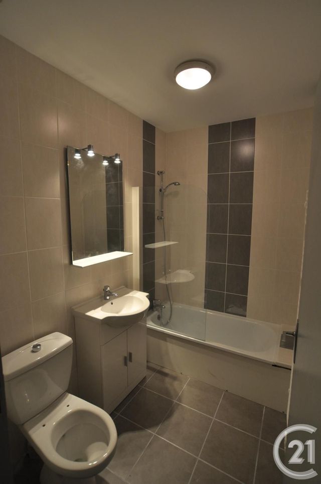Appartement F2 &agrave; louer - 2 pi&egrave;ces - 40 m2 - Rodez - 12 - MIDI-PYRENEES