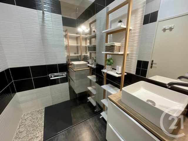 Appartement T2 &agrave; louer - 2 pi&egrave;ces - 44,76 m2 - Rodez - 12 - MIDI-PYRENEES