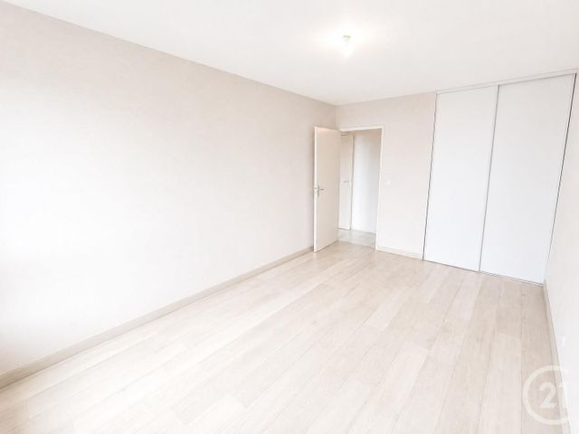 Appartement T3 &agrave; vendre - 3 pi&egrave;ces - 72,35 m2 - Rodez - 12 - MIDI-PYRENEES