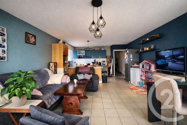 Appartement T3 &agrave; vendre - 3 pi&egrave;ces - 66,74 m2 - Luc La Primaube - 12 - MIDI-PYRENEES