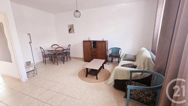 Appartement T2 &agrave; louer - 2 pi&egrave;ces - 42,72 m2 - Rodez - 12 - MIDI-PYRENEES