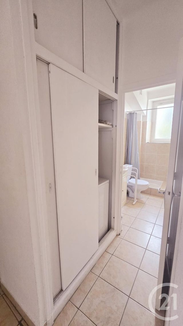 Appartement T2 &agrave; louer - 2 pi&egrave;ces - 42,72 m2 - Rodez - 12 - MIDI-PYRENEES