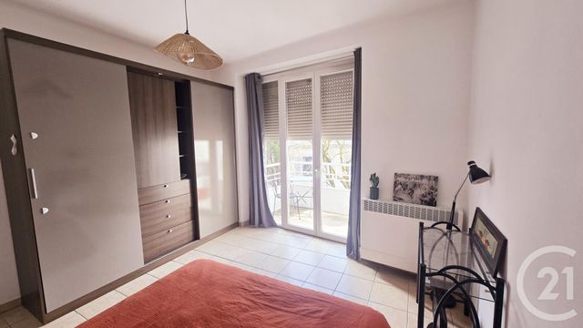 Appartement T2 &agrave; louer - 2 pi&egrave;ces - 42,72 m2 - Rodez - 12 - MIDI-PYRENEES