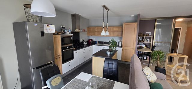 Appartement F3 &agrave; louer - 3 pi&egrave;ces - 70,30 m2 - Sebazac Concoures - 12 - MIDI-PYRENEES