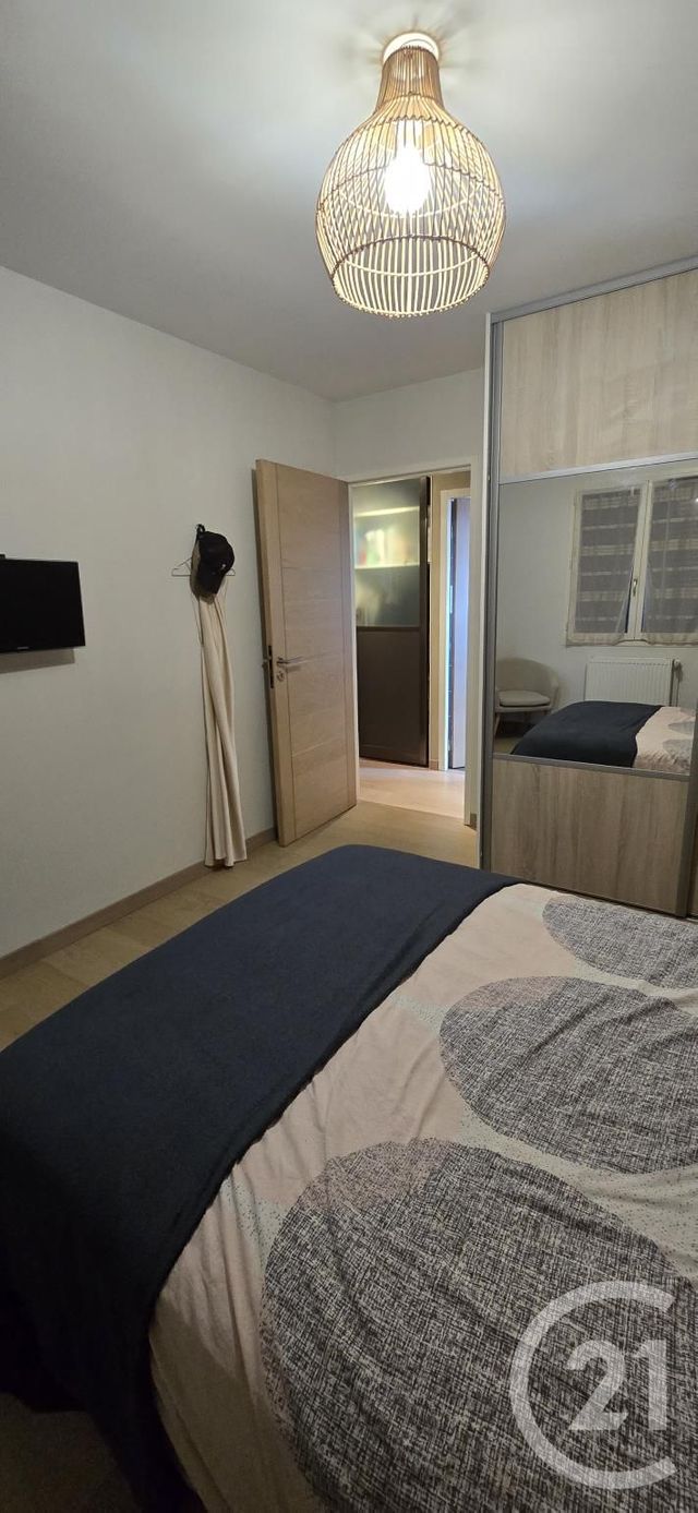 Appartement F3 &agrave; louer - 3 pi&egrave;ces - 70,30 m2 - Sebazac Concoures - 12 - MIDI-PYRENEES