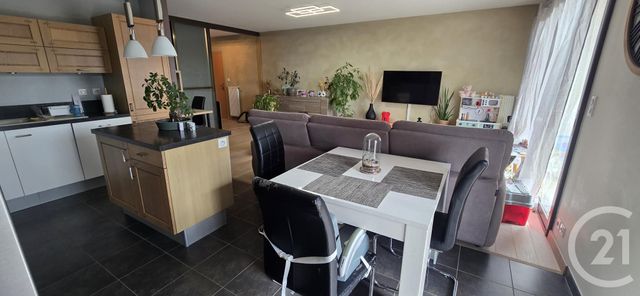 Appartement F3 &agrave; louer - 3 pi&egrave;ces - 70,30 m2 - Sebazac Concoures - 12 - MIDI-PYRENEES