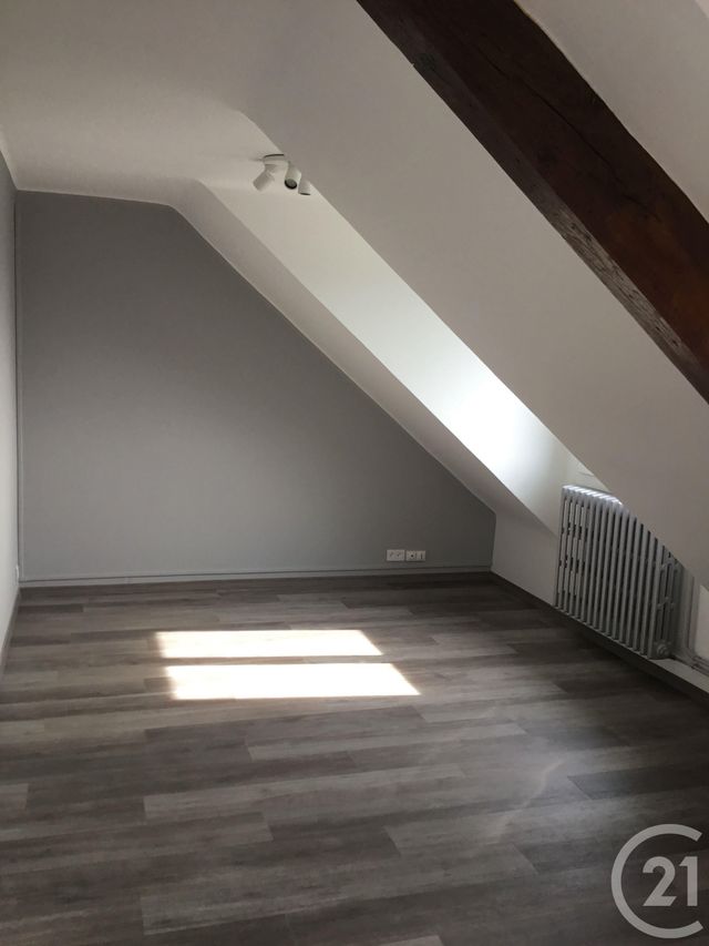 Appartement &agrave; louer - 2 pi&egrave;ces - 28,37 m2 - Rodez - 12 - MIDI-PYRENEES