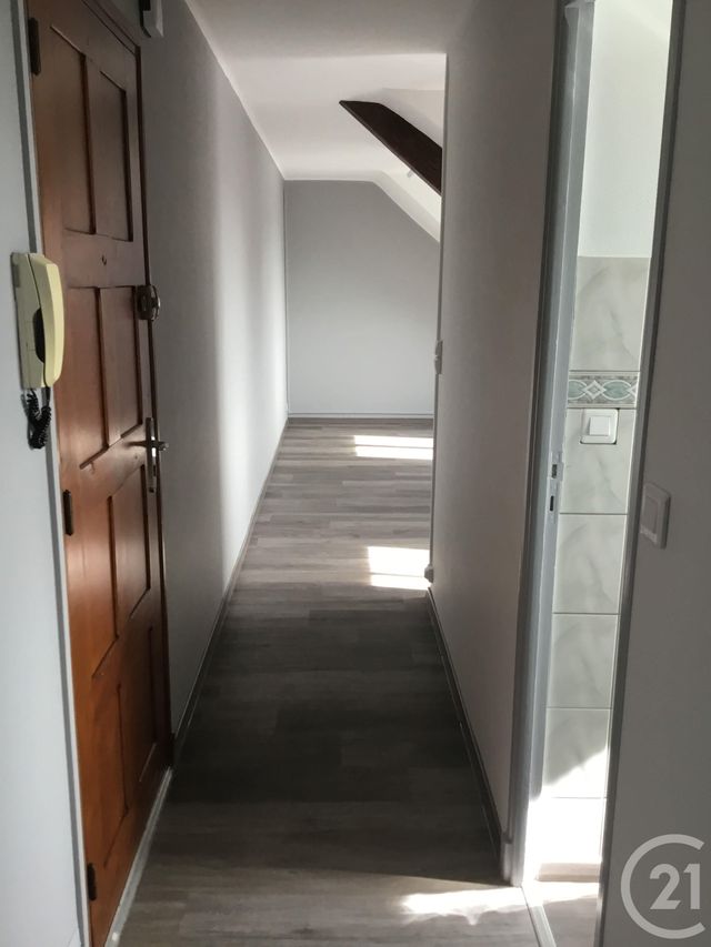 Appartement &agrave; louer - 2 pi&egrave;ces - 28,37 m2 - Rodez - 12 - MIDI-PYRENEES