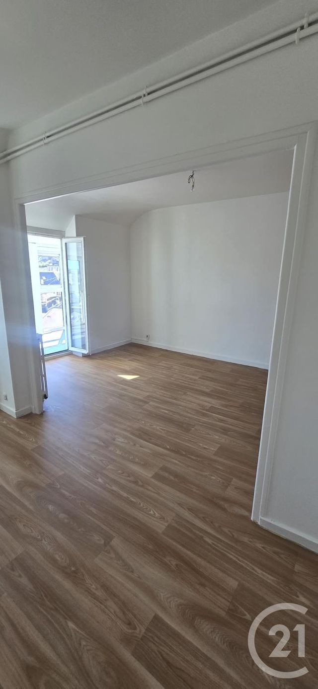 Appartement &agrave; louer - 3 pi&egrave;ces - 69,59 m2 - Rodez - 12 - MIDI-PYRENEES