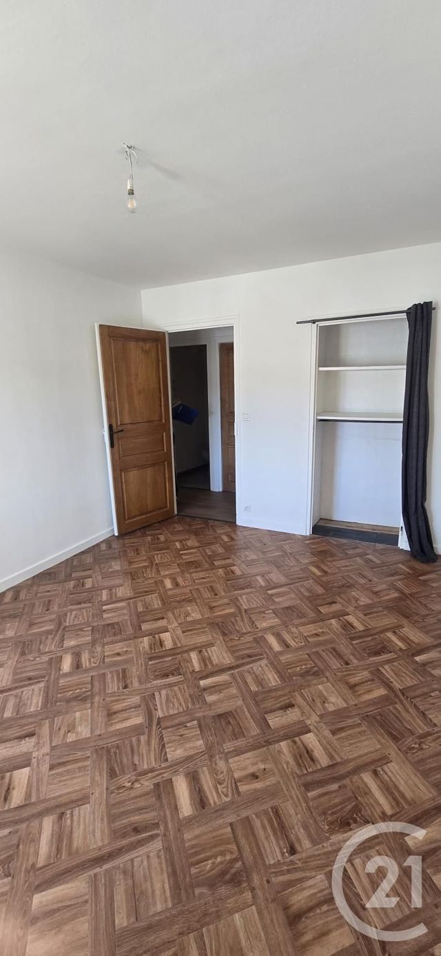 Appartement &agrave; louer - 3 pi&egrave;ces - 69,59 m2 - Rodez - 12 - MIDI-PYRENEES