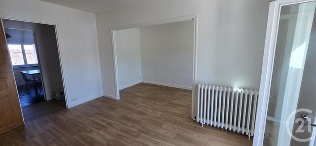Appartement &agrave; louer - 3 pi&egrave;ces - 69,59 m2 - Rodez - 12 - MIDI-PYRENEES