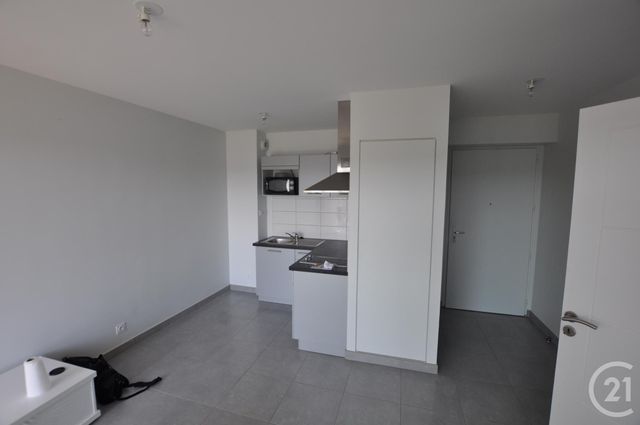 Appartement &agrave; louer - 2 pi&egrave;ces - 35,25 m2 - Rodez - 12 - MIDI-PYRENEES