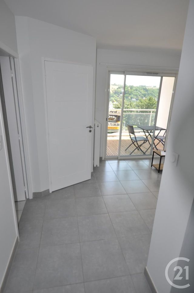 Appartement &agrave; louer - 2 pi&egrave;ces - 35,25 m2 - Rodez - 12 - MIDI-PYRENEES