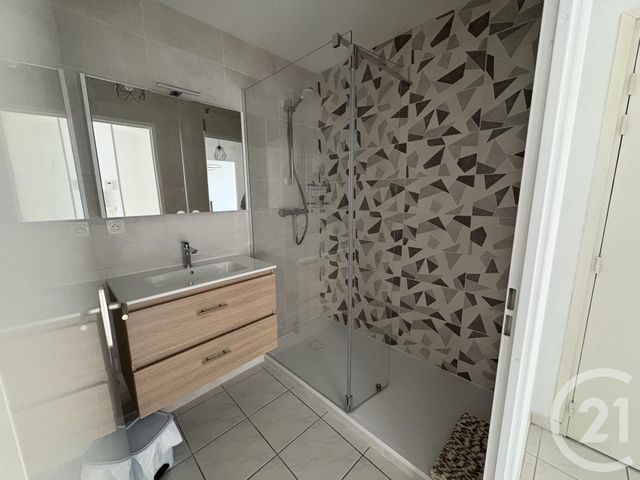 Appartement F2 &agrave; louer - 2 pi&egrave;ces - 45,03 m2 - Rodez - 12 - MIDI-PYRENEES