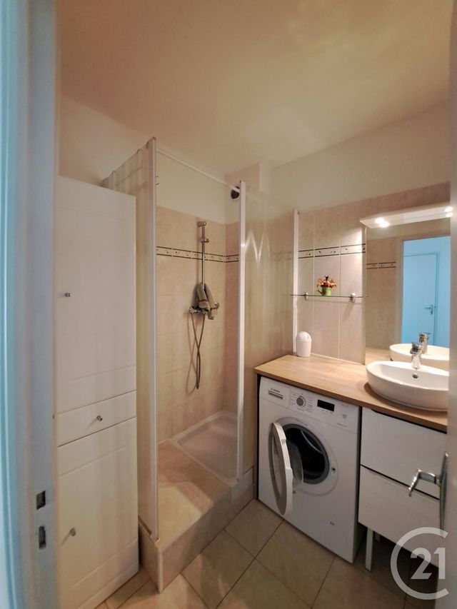 Appartement F3 &agrave; louer - 3 pi&egrave;ces - 70,47 m2 - Rodez - 12 - MIDI-PYRENEES