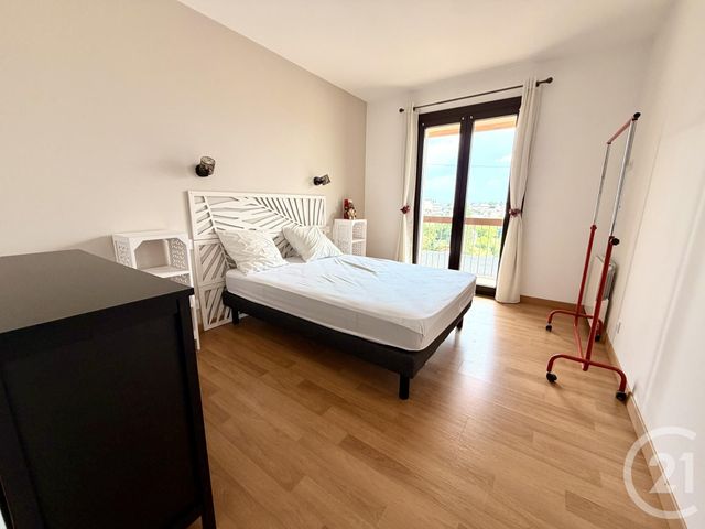 Appartement F3 &agrave; louer - 3 pi&egrave;ces - 70,47 m2 - Rodez - 12 - MIDI-PYRENEES