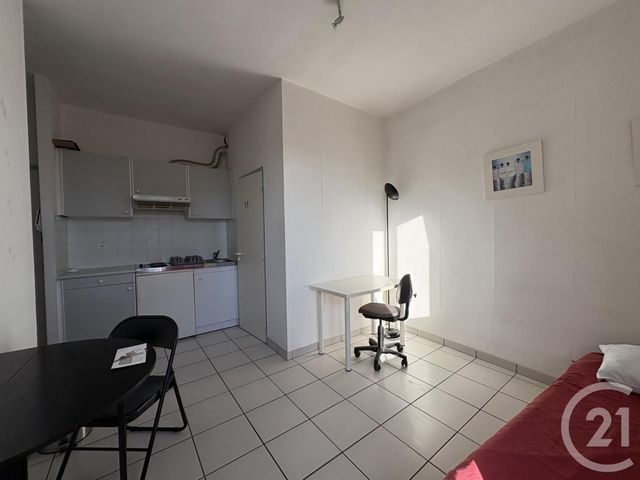 Appartement Studio &agrave; louer - 1 pi&egrave;ce - 15 m2 - Rodez - 12 - MIDI-PYRENEES
