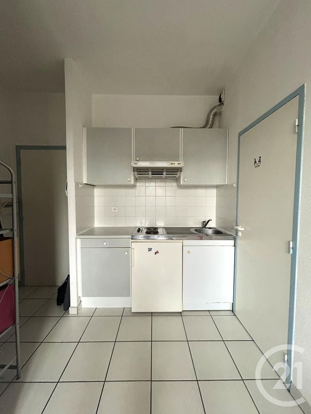 Appartement Studio &agrave; louer - 1 pi&egrave;ce - 15 m2 - Rodez - 12 - MIDI-PYRENEES