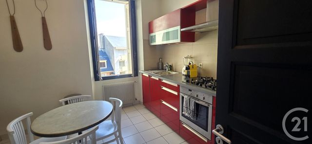 Appartement F3 &agrave; louer - 3 pi&egrave;ces - 85 m2 - Rodez - 12 - MIDI-PYRENEES
