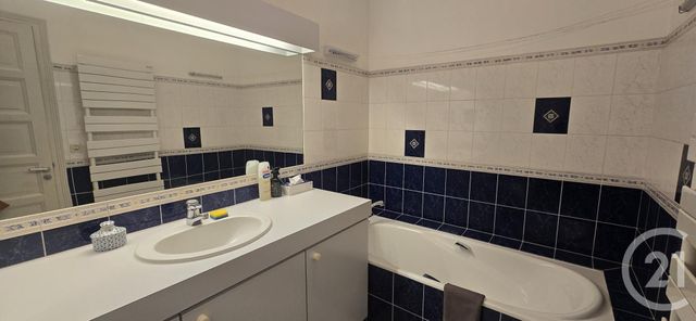 Appartement F3 &agrave; louer - 3 pi&egrave;ces - 85 m2 - Rodez - 12 - MIDI-PYRENEES