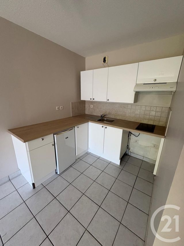 Appartement F2 &agrave; louer - 2 pi&egrave;ces - 38 m2 - Rodez - 12 - MIDI-PYRENEES