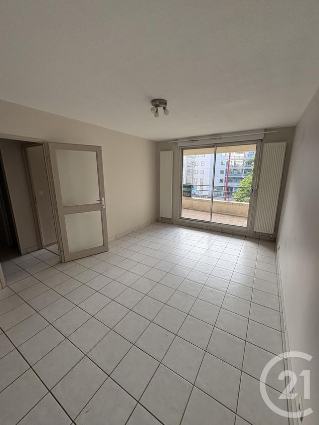 Appartement F2 &agrave; louer - 2 pi&egrave;ces - 38 m2 - Rodez - 12 - MIDI-PYRENEES