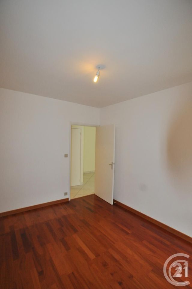 Appartement F2 &agrave; louer - 2 pi&egrave;ces - 48,47 m2 - Rodez - 12 - MIDI-PYRENEES