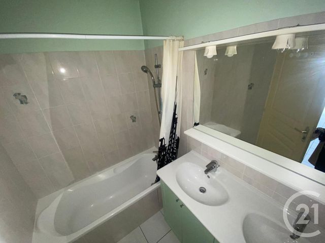 Appartement F3 &agrave; louer - 3 pi&egrave;ces - 54 m2 - Rodez - 12 - MIDI-PYRENEES