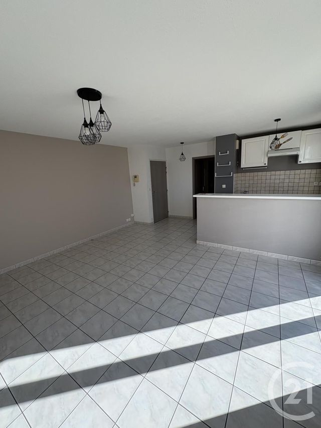 Appartement F3 &agrave; louer - 3 pi&egrave;ces - 54 m2 - Rodez - 12 - MIDI-PYRENEES
