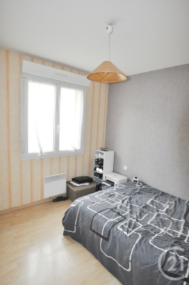 Appartement F2 &agrave; louer - 2 pi&egrave;ces - 45 m2 - Marcillac Vallon - 12 - MIDI-PYRENEES