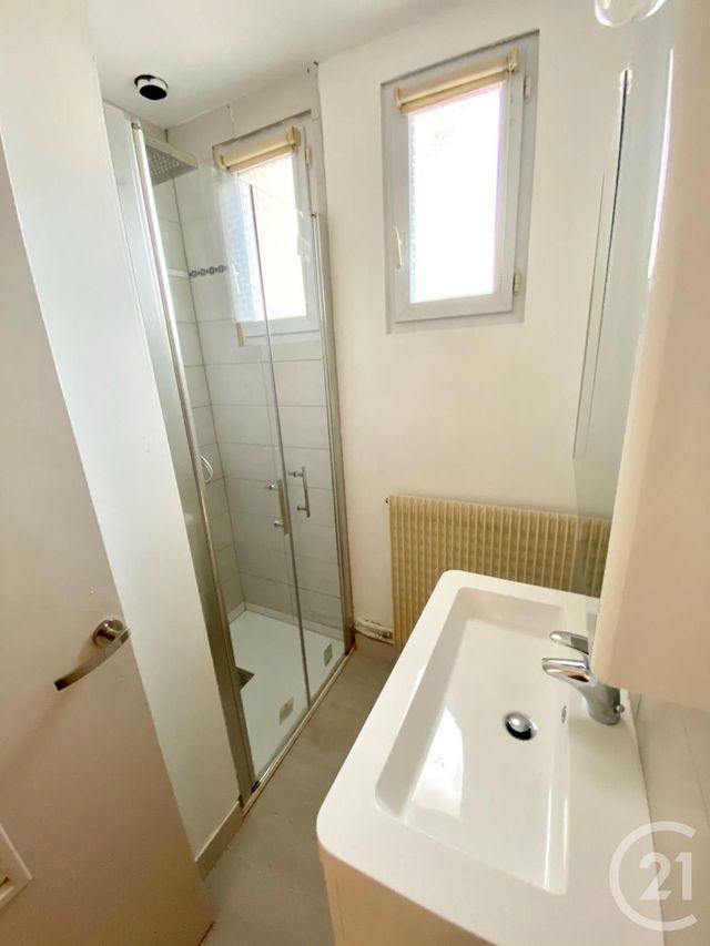 Appartement T3 &agrave; louer - 3 pi&egrave;ces - 68 m2 - Rodez - 12 - MIDI-PYRENEES