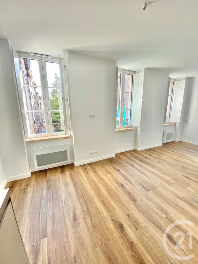 Appartement Duplex &agrave; louer - 2 pi&egrave;ces - 30 m2 - Rodez - 12 - MIDI-PYRENEES