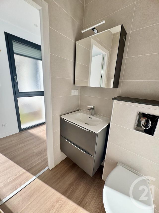 Appartement T1 &agrave; louer - 1 pi&egrave;ce - 18,10 m2 - Rodez - 12 - MIDI-PYRENEES