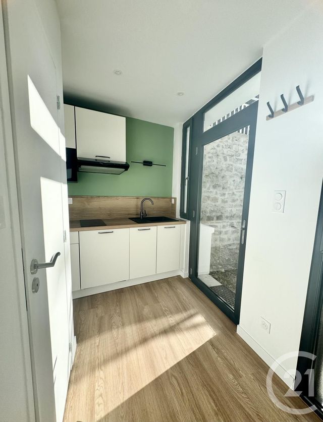 Appartement T1 &agrave; louer - 1 pi&egrave;ce - 18,10 m2 - Rodez - 12 - MIDI-PYRENEES