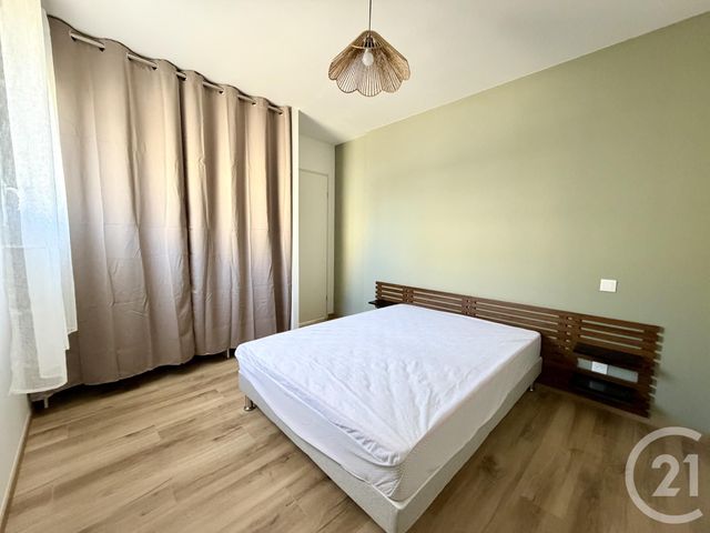 Appartement F2 &agrave; louer - 2 pi&egrave;ces - 42,43 m2 - Luc La Primaube - 12 - MIDI-PYRENEES