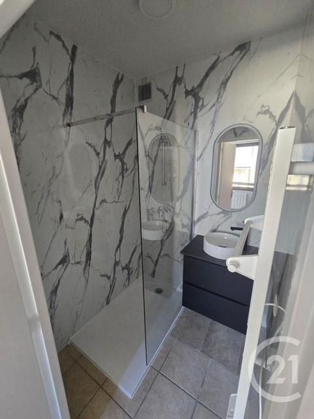 Appartement F2 &agrave; louer - 2 pi&egrave;ces - 39,15 m2 - Bozouls - 12 - MIDI-PYRENEES