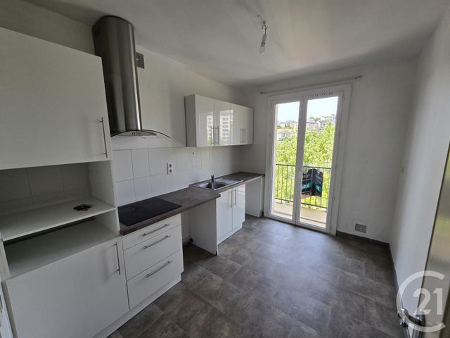 Appartement F4 &agrave; louer - 4 pi&egrave;ces - 67,59 m2 - Rodez - 12 - MIDI-PYRENEES