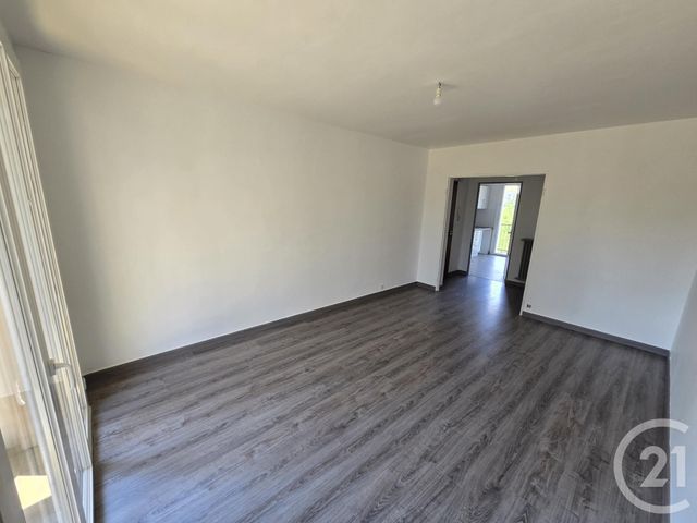 Appartement F4 &agrave; louer - 4 pi&egrave;ces - 67,59 m2 - Rodez - 12 - MIDI-PYRENEES